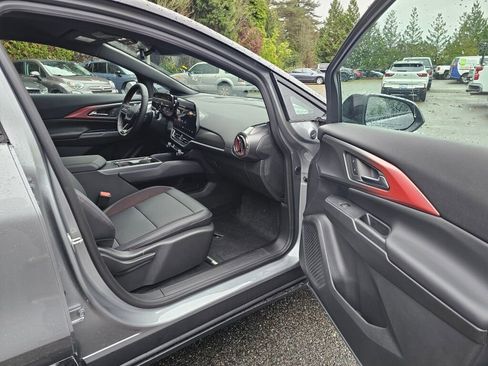 New 2026 Chevrolet Equinox EV RS FWD image 30