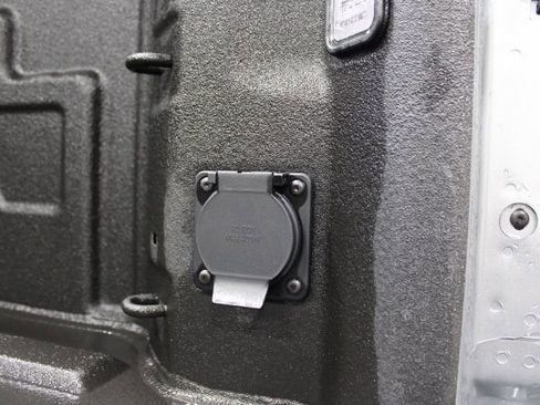 Used 2025 GMC Sierra 1500 AT4X AWD/4WD image 16