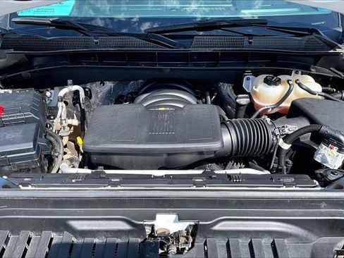 Used 2025 GMC Sierra 1500 SLT AWD/4WD image 30