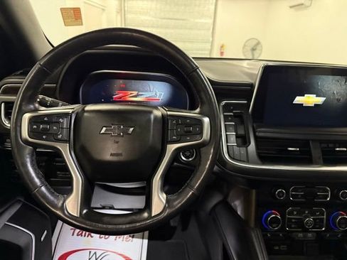 Used 2022 Chevrolet Tahoe Z71 w/ Z71 Off-Road Package AWD/4WD image 19