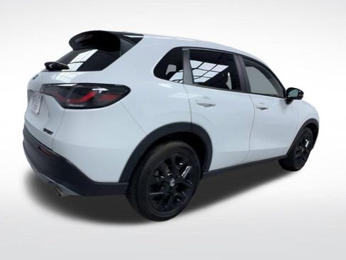 Used 2024 Honda HR-V Sport image 8