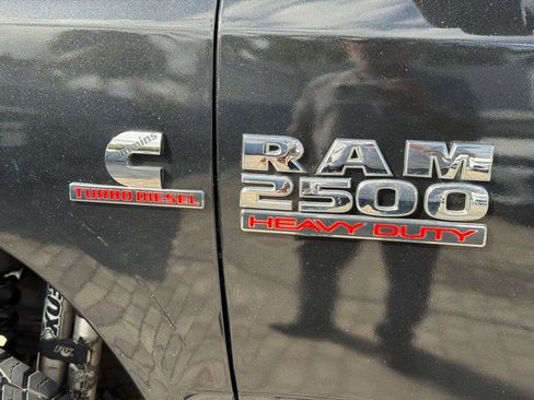 Used 2017 RAM 2500 Tradesman w/ Chrome Appearance Group image 32