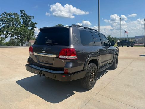 Used 2011 Toyota Land Cruiser w/ Upgrade Pkg AWD/4WD image 9