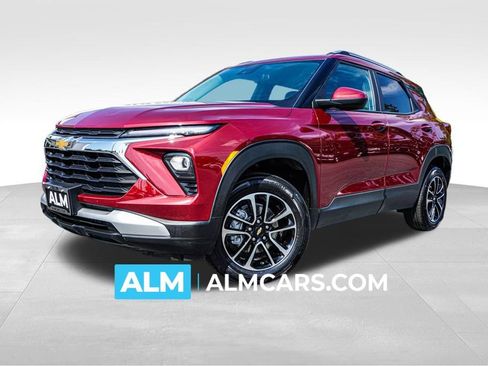 Used 2025 Chevrolet TrailBlazer LT AWD/4WD image 1
