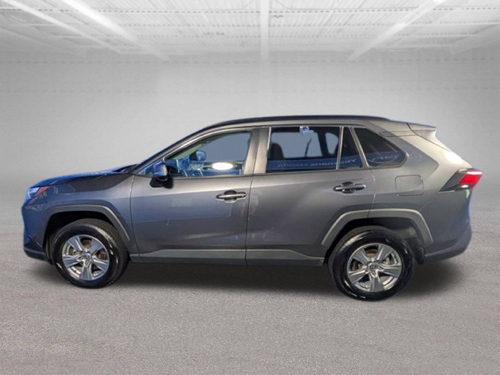 Used 2024 Toyota RAV4 XLE FWD image 8
