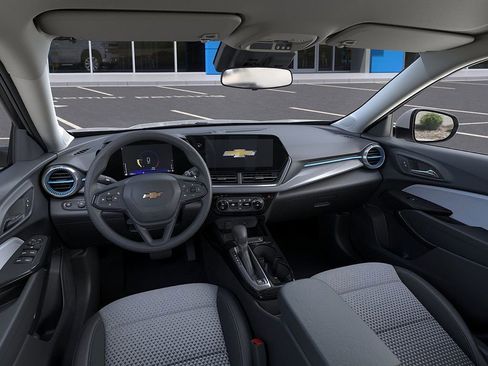 New 2026 Chevrolet Trax LT image 15