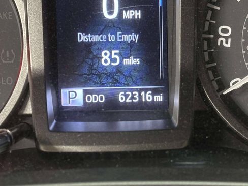 Used 2021 Toyota Tacoma TRD Sport RWD image 34