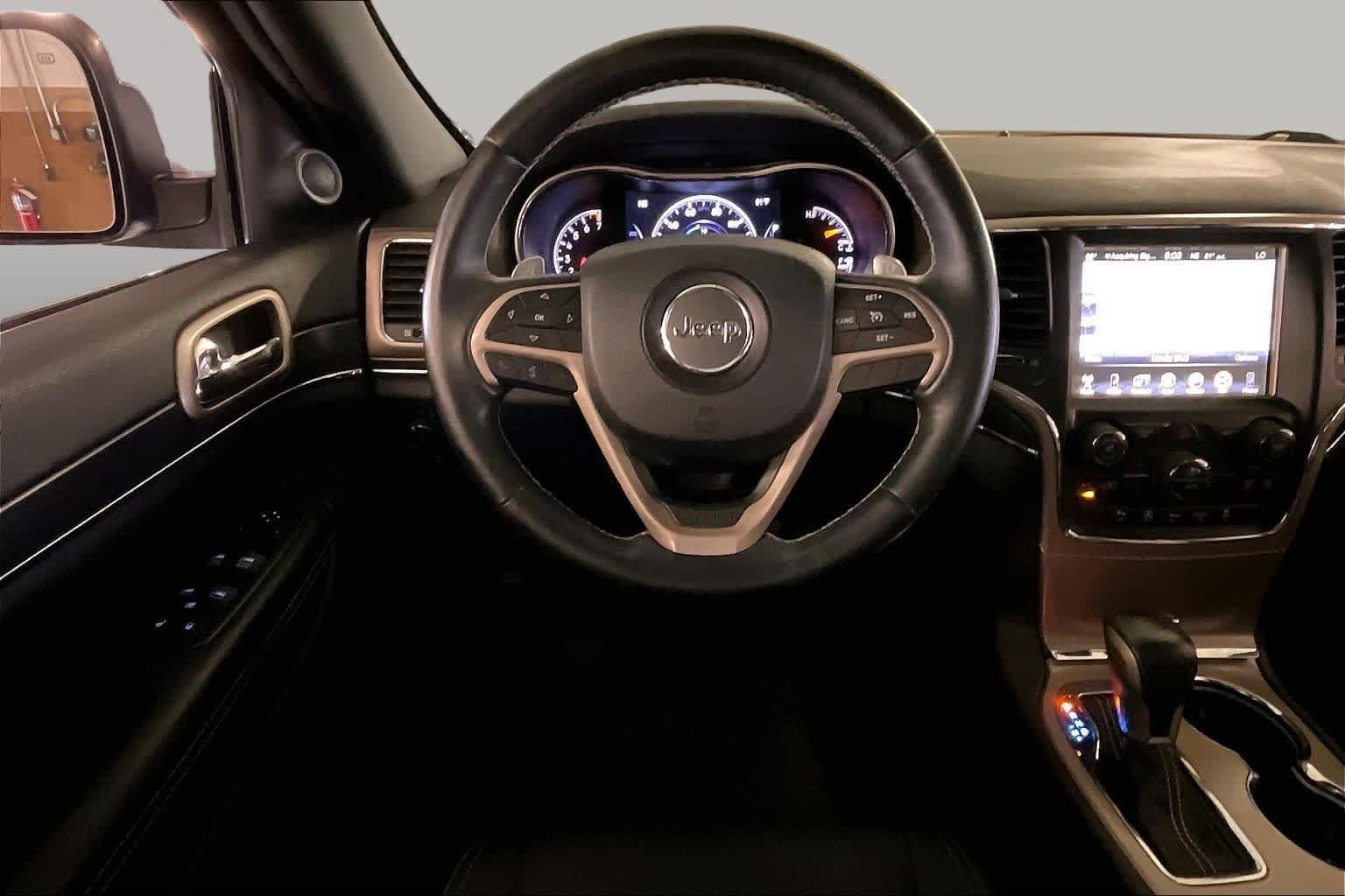 Used 2017 Jeep Grand Cherokee Limited RWD image 5