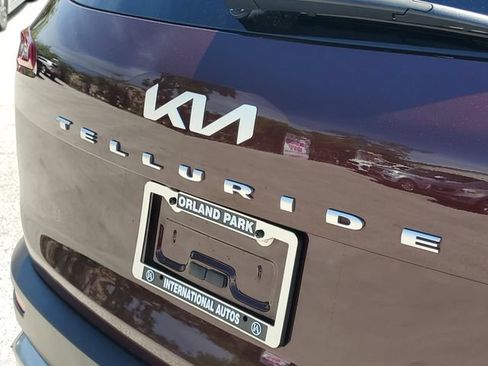 Used 2022 Kia Telluride S FWD image 5