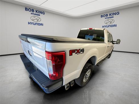 Used 2019 Ford F350 Lariat w/ Lariat Ultimate Package AWD/4WD image 3
