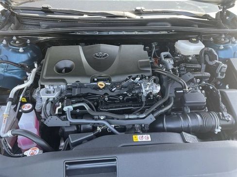 Used 2025 Toyota Camry SE FWD image 29