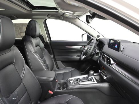 New 2025 MAZDA CX-5 AWD 2.5 S w/ Premium Plus Pkg image 16