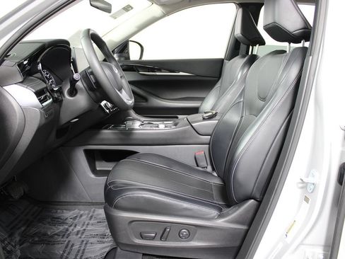 Used 2023 INFINITI QX60 Pure FWD image 8