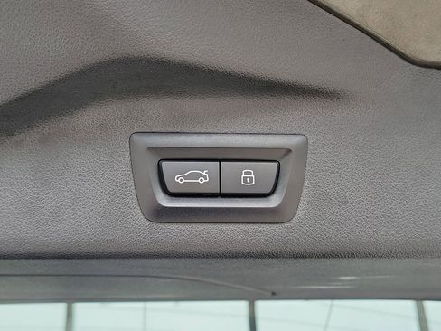 Used 2024 BMW X7 M60i w/ Executive Package image 10