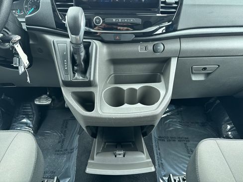 Used 2023 Ford Transit 350 XLT image 26