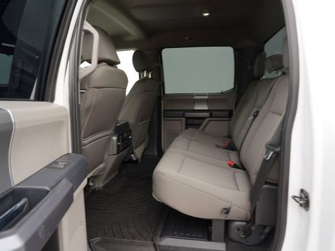 Used 2022 Ford F350 XLT w/ XLT Premium Package AWD/4WD image 19