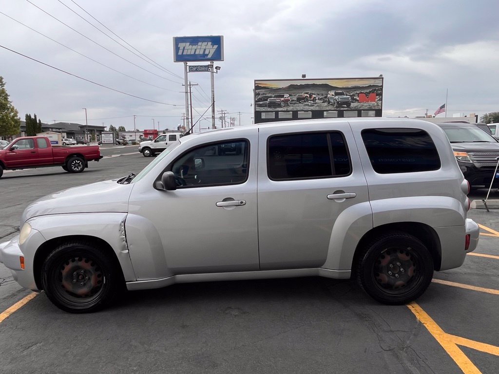 Used 2010 Chevrolet HHR LS FWD image 7