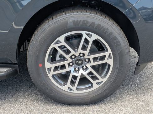 New 2026 Ford Expedition Active RWD image 15