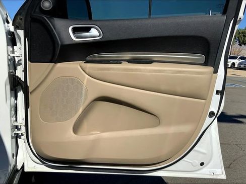 Used 2019 Dodge Durango SXT w/ 3rd Row Seating Group image 23