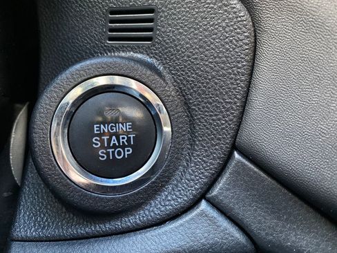 Used 2022 Subaru Outback Limited image 46