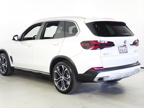 Certified 2024 BMW X5 xDrive40i w/ Parking Assistance Package AWD/4WD image 9