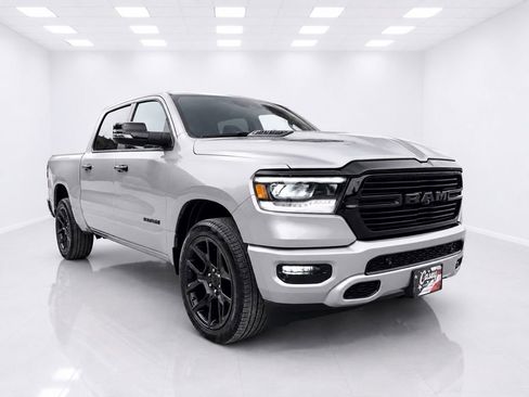 Used 2023 RAM 1500 Laramie AWD/4WD image 2