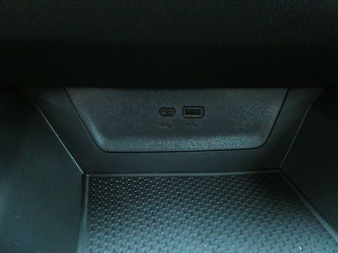 New 2027 Chevrolet Equinox LT w/ Midnight Edition AWD/4WD image 24