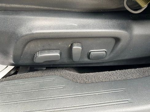 Used 2016 Subaru Outback 2.5i Limited AWD/4WD image 17