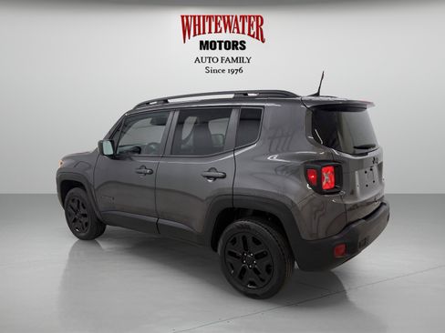 Used 2020 Jeep Renegade Sport image 2