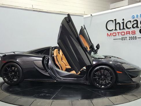 Used 2019 McLaren 570S Spider RWD image 8
