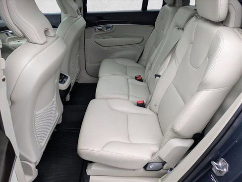 Used 2019 Volvo XC90 T6 Momentum w/ Advanced Package AWD/4WD image 18