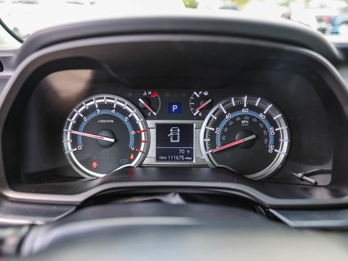 Used 2019 Toyota 4Runner SR5 RWD image 12