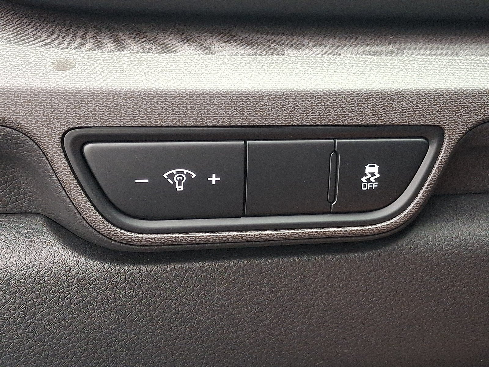 New 2026 Kia Carnival EX FWD image 12