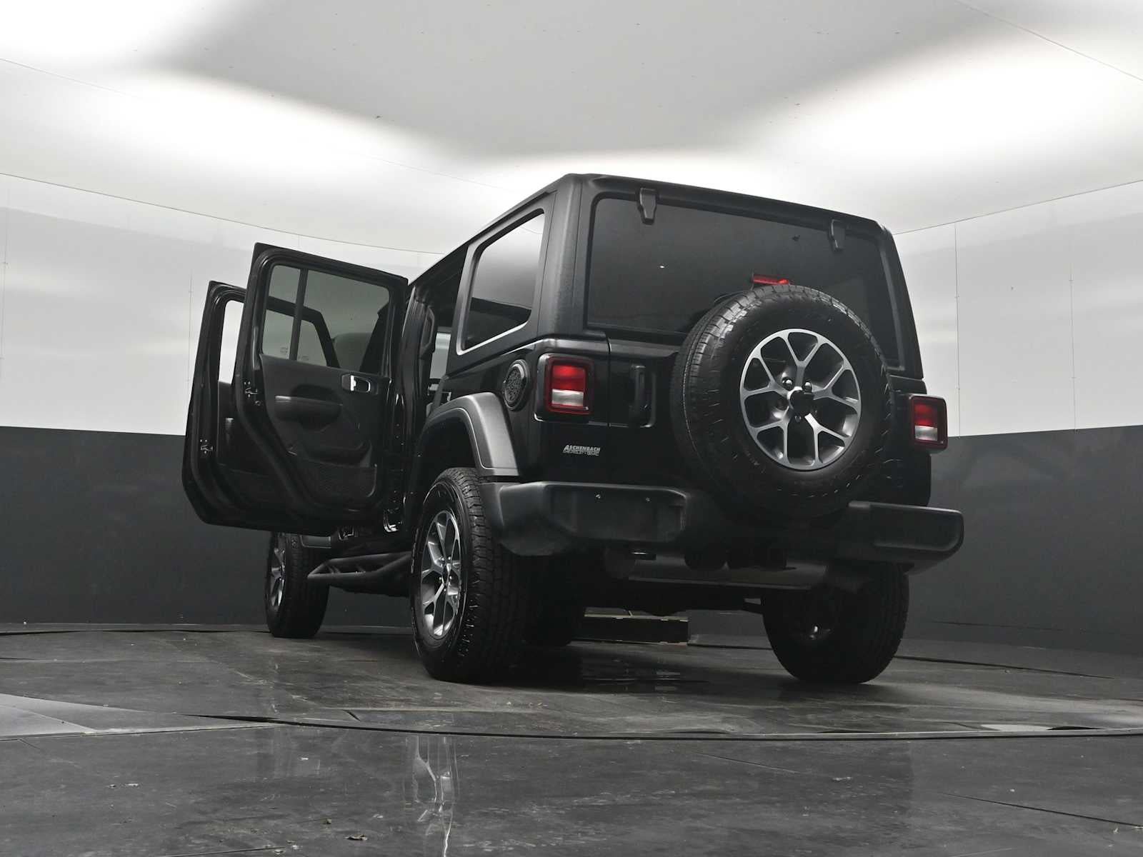 Used 2024 Jeep Wrangler Unlimited Sport AWD/4WD image 31