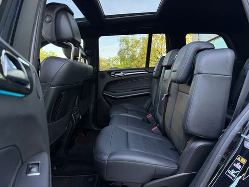 Used 2019 Mercedes-Benz GLS 550 4MATIC image 17