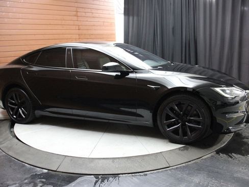 Used 2022 Tesla Model S Plaid image 54