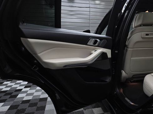 Used 2021 BMW X5 M50i w/ Premium Package AWD/4WD image 37