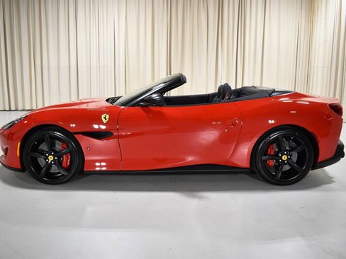 Used 2020 Ferrari Portofino RWD image 11
