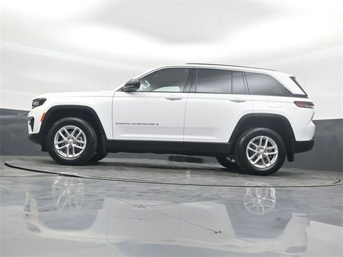 New 2025 Jeep Grand Cherokee Laredo image 43
