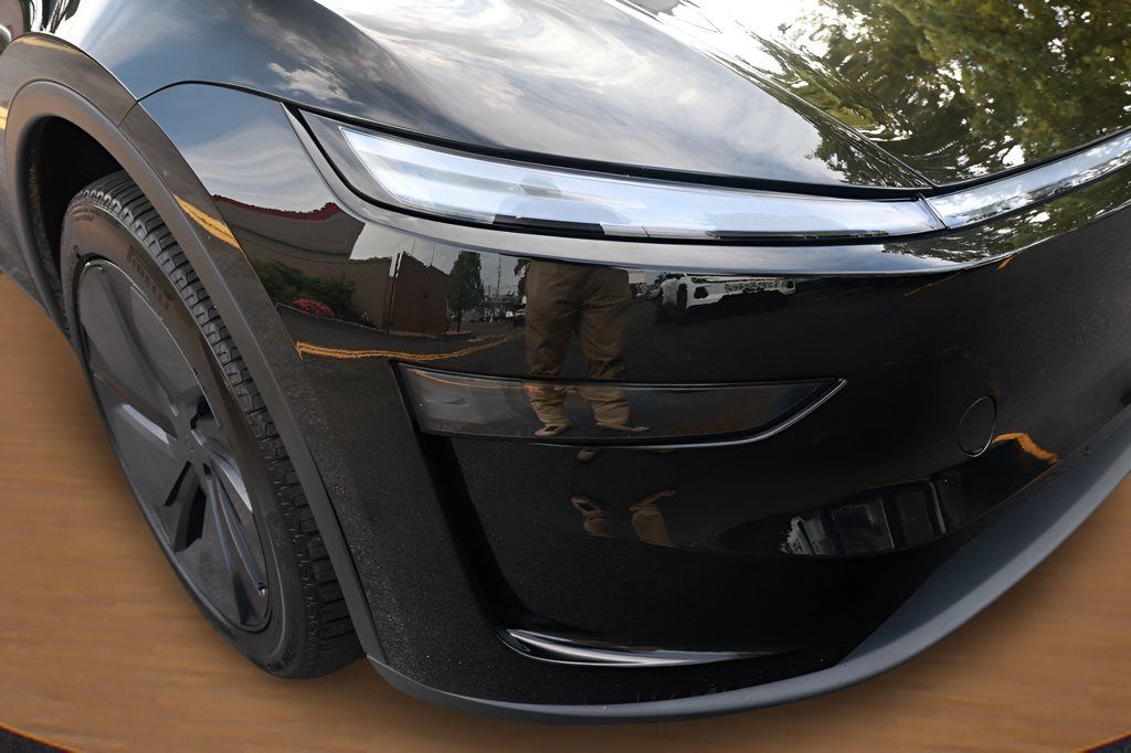 Used 2026 Tesla Model Y Long Range RWD image 19