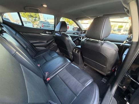 Used 2021 Nissan Maxima 3.5 SV FWD image 45