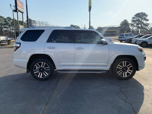 Used 2018 Toyota 4Runner Limited image 4