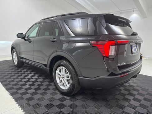 New 2026 Ford Explorer Active RWD image 5