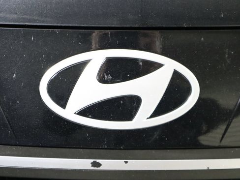 Used 2024 Hyundai Elantra SEL FWD image 15