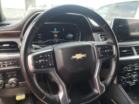 Used 2023 Chevrolet Tahoe Premier AWD/4WD image 8