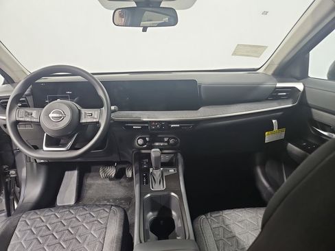 New 2026 Nissan Kicks SV image 12