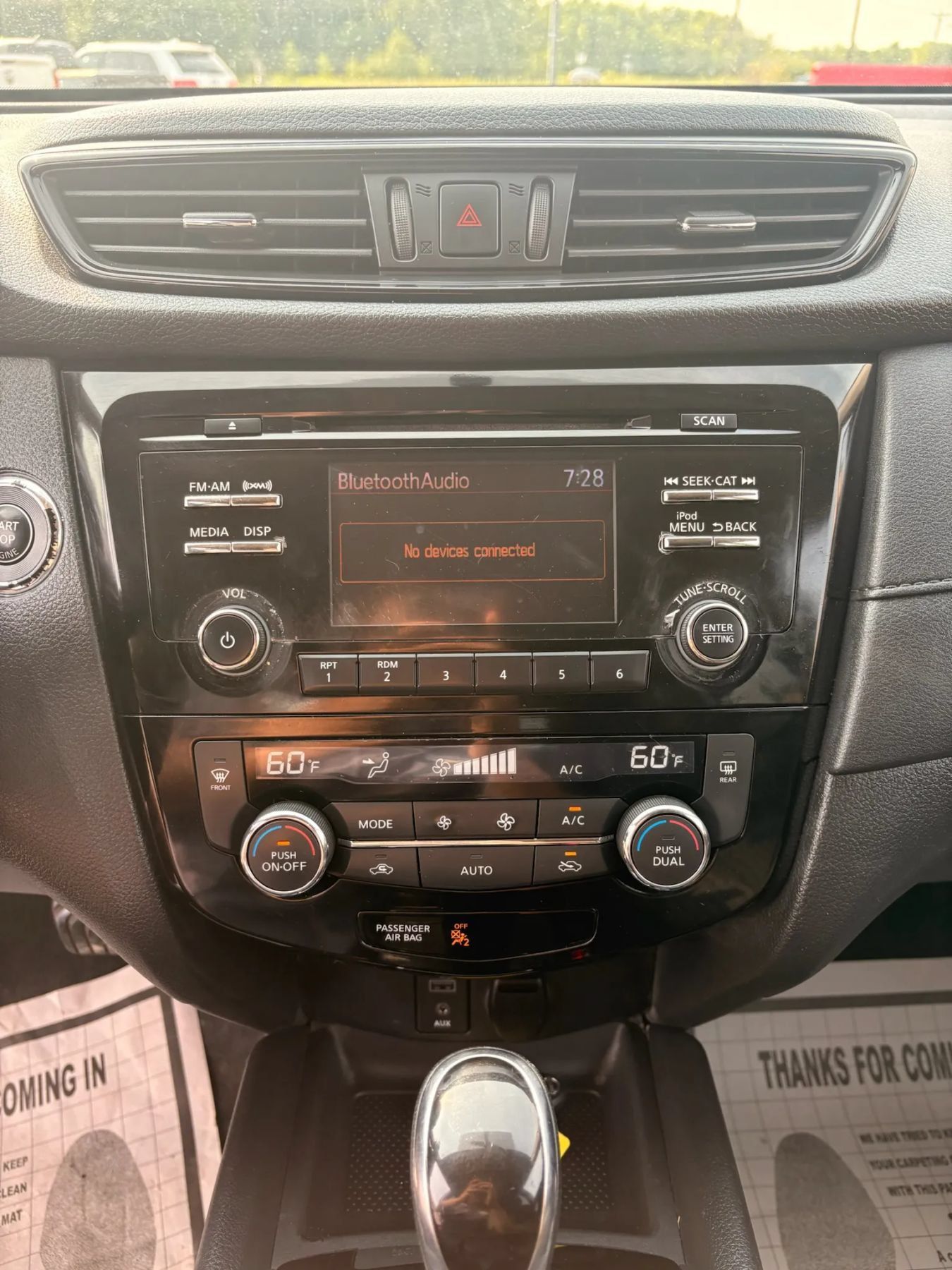 Used 2017 Nissan Rogue SV FWD image 22