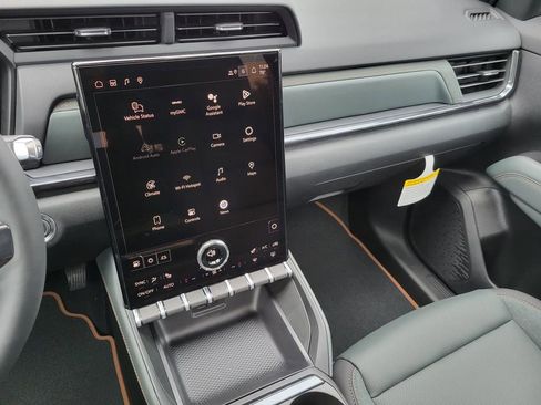 New 2026 GMC Terrain AT4 w/ Technology Package II image 9