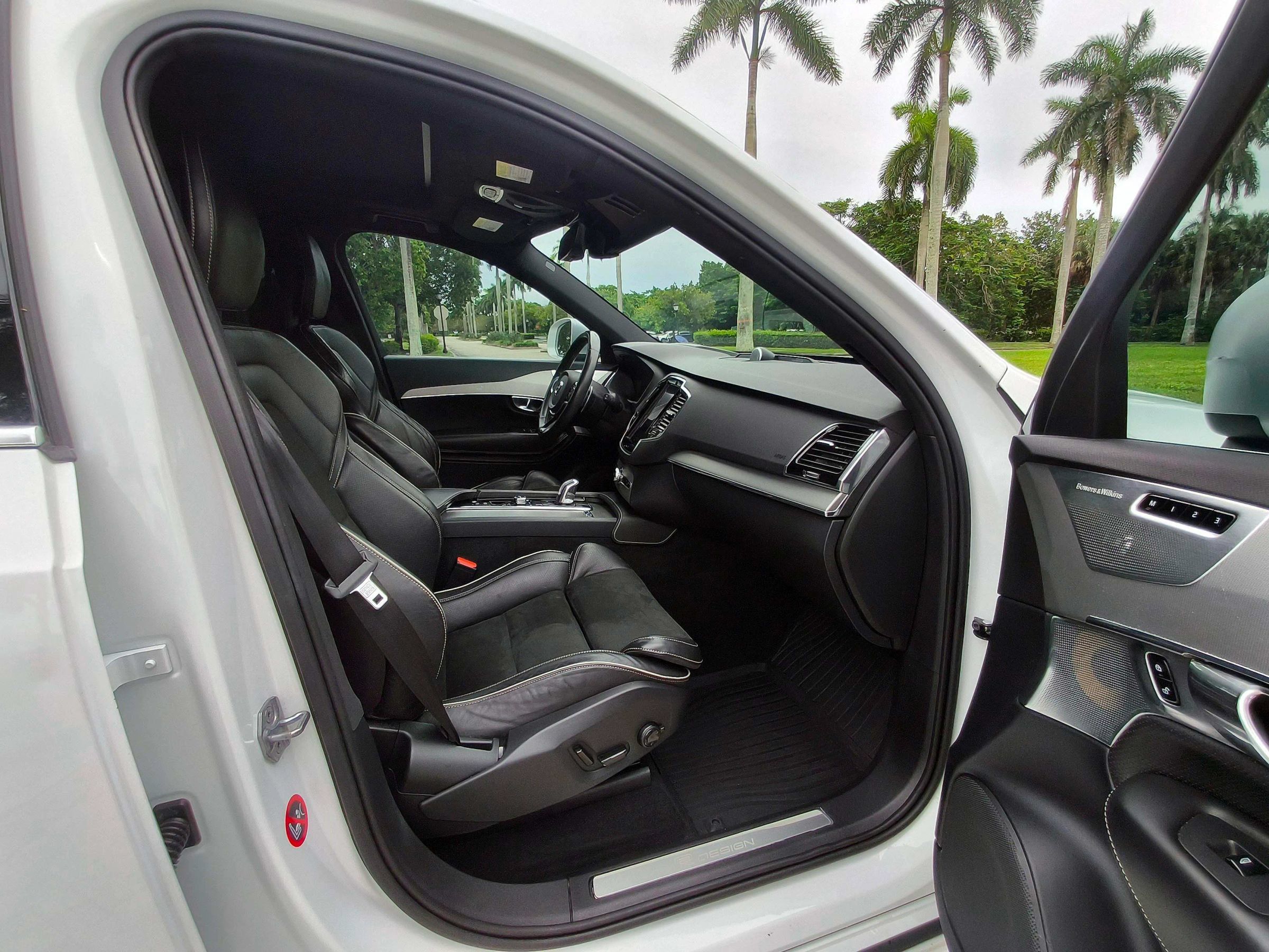 Used 2016 Volvo XC90 T8 R-Design AWD/4WD image 44