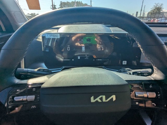 Used 2026 Kia Sorento LX FWD image 25